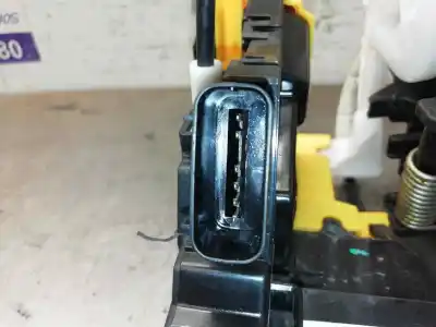 Second-hand car spare part left front door lock for kia cee´d concept oem iam references 81310a2300  