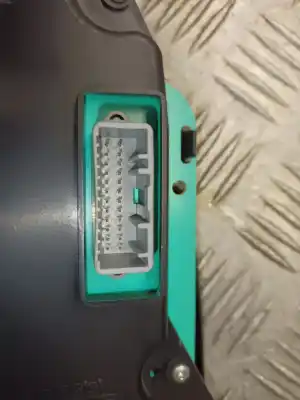 Peça sobressalente para automóvel em segunda mão quadrante por dacia sandero stepway referências oem iam p248108043r  