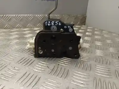 Peça sobressalente para automóvel em segunda mão fechadura da porta dianteira direita por audi a4 avant (8e) 2.0 tdi referências oem iam 8e1837016aa  