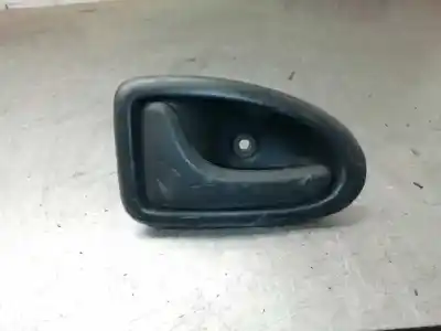 İkinci el araba yedek parçası SOL ARKA IÇ KULP için RENAULT CLIO II FASE I (B/CBO)  OEM IAM referansları 7700423887  9601222