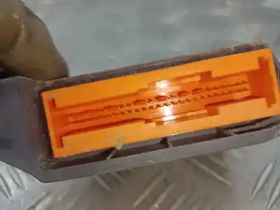 Peça sobressalente para automóvel em segunda mão centralina de airbag por dacia duster ambiance 4x2 referências oem iam 8201163304  