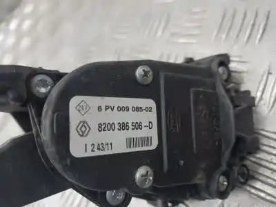 Second-hand car spare part accelerator pedal for dacia duster ambiance 4x2 oem iam references 8200386506d  