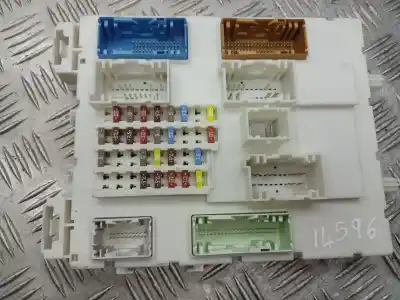 Second-hand car spare part fuse box unit for volvo v40 basis oem iam references 31394964  