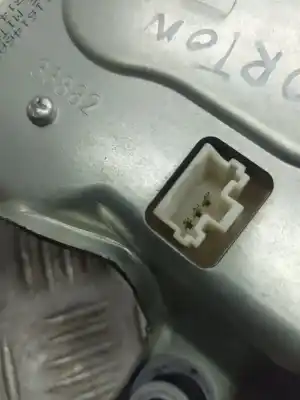 Peça sobressalente para automóvel em segunda mão motor do limpador traseiro por jeep compass limited referências oem iam 5116146ae  