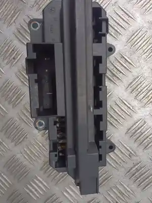 Second-hand car spare part fuse box unit for bmw serie 7 (e65/e66) 740d oem iam references 61136900  