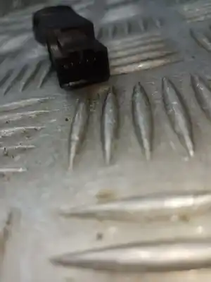 Piesă de schimb auto la mâna a doua avertizare pentru volvo v40 basis referințe oem iam 9123682  