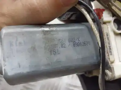 Peça sobressalente para automóvel em segunda mão fechadura da porta dianteira esquerda por bmw serie 7 (e65/e66) 740d referências oem iam   