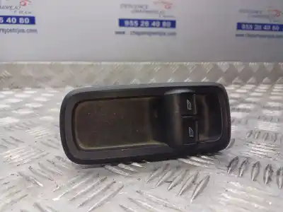 Tweedehands auto-onderdeel LINKER VOORRUIT SCHAKELAAR voor FORD FIESTA (CB1)  OEM IAM-referenties 1547736  