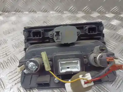 Peça sobressalente para automóvel em segunda mão moldagem por kia sorento active 4wd referências oem iam 933002p0  