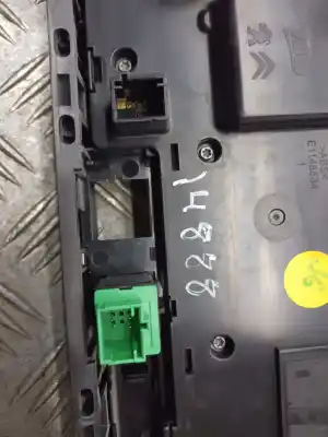 Pezzo di ricambio per auto di seconda mano impianto audio / radio cd per citroen c3 feel riferimenti oem iam 9828132480  