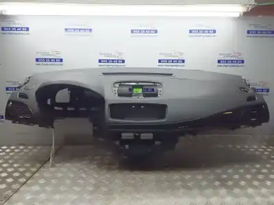 Second-hand car spare part Dashboard for RENAULT MEGANE III BERLINA 5 P Business OEM IAM references 681008137R  