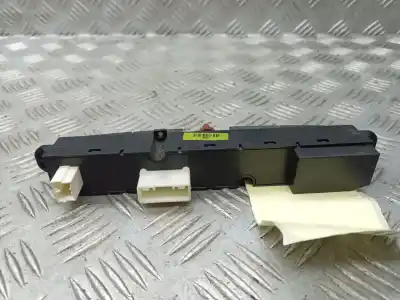 Pezzo di ricambio per auto di seconda mano avvertimento per kia cee´d concept riferimenti oem iam 937001h000  