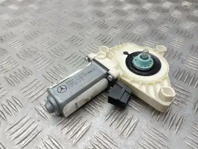 Pièce détachée automobile d'occasion LÉVE GLACE AVANT DROIT pour MERCEDES-BENZ CLASE A (W169)  Références OEM IAM A1698204442  