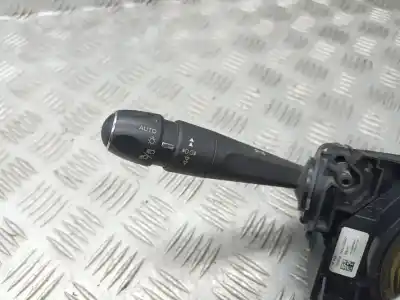 Peça sobressalente para automóvel em segunda mão comandos do volante por citroen c4 lim. seduction referências oem iam 96759252xt  