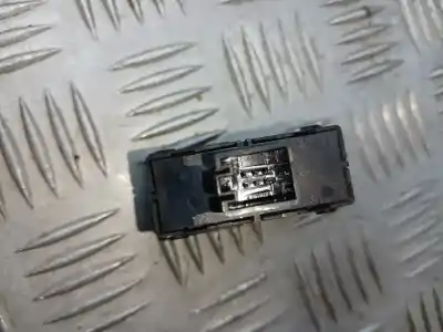 Second-hand car spare part hazard warning lights for skoda rapid active oem iam references 5ja953507b  