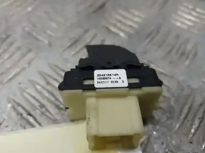 Автозапчасти б/у выключатель переднего правого окна за renault clio iv authentique ссылки oem iam 254218614r  