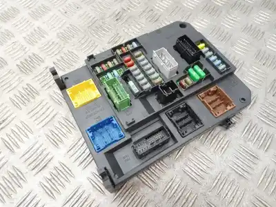 Second-hand car spare part fuse box unit for citroen c4 lim. collection oem iam references 9812334380  