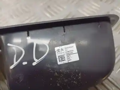 Peça sobressalente para automóvel em segunda mão botão / interruptor elevador vidro dianteiro direito por citroen c4 lim. collection referências oem iam 96657056zd  