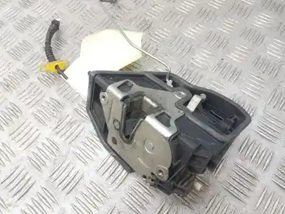 Second-hand car spare part left front door lock for bmw x3 (e83) 2.0d oem iam references 7167071  