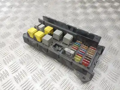 Pièce détachée automobile d'occasion BOÎTES À FUSIBLES pour VOLKSWAGEN CRAFTER CAJA CERRADA  Références OEM IAM 518817028  