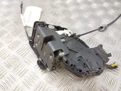 Second-hand car spare part left front door lock for volvo c30 1.6 kinetic oem iam references 30753658  