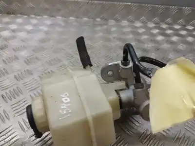 Peça sobressalente para automóvel em segunda mão bomba de travões por bmw x3 (e83) 2.0d referências oem iam 320671991  