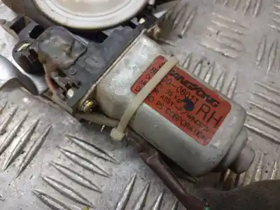 Second-hand car spare part passenger side right window regulator for ssangyong rexton 2.9 turbodiesel cat oem iam references 8810008011  