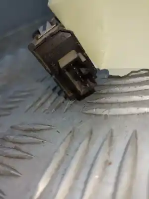 Second-hand car spare part switch for opel frontera b basis oem iam references m17516  