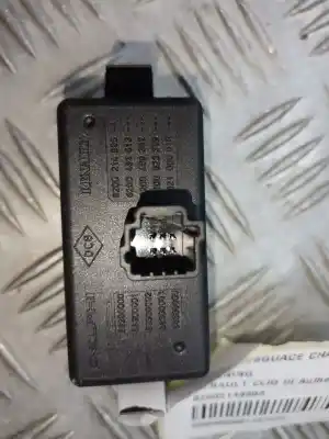 Piesă de schimb auto la mâna a doua avertizare pentru renault clio iii authentique referințe oem iam 8200214896a  