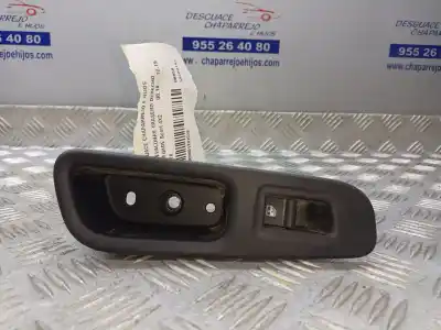 Peça sobressalente para automóvel em segunda mão Botão / Interruptor Elevador Vidro Traseiro Direito por JEEP RENEGADE Sport 4X2 Referências OEM IAM 735603978  