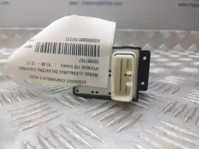 Peça sobressalente para automóvel em segunda mão botão / interruptor elevador vidro dianteiro esquerdo por hyundai i10 classic referências oem iam 202007107  