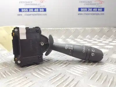 Recambio de automóvil de segunda mano de MANDO LIMPIA para RENAULT CLIO IV  referencias OEM IAM 8201168016  