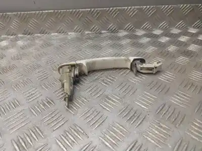 Second-hand car spare part exterior left front door handle for seat leon (1p1) reference oem iam references   