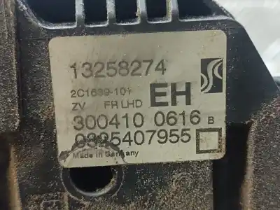 Peça sobressalente para automóvel em segunda mão fechadura da porta dianteira direita por opel meriva b design edition referências oem iam 13258274  