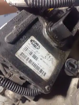Pezzo di ricambio per auto di seconda mano riduttore per citroen c4 picasso exclusive riferimenti oem iam 20ds22  
