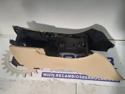 Автозапчастина б/у центральний подлокник для land rover range rover (lm) 3.6 td v8 посилання на oem iam fji500031