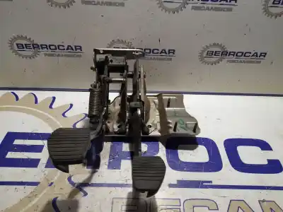 Second-hand car spare part clutch pedal for peugeot 207 1.4 16v vti cat (8fs / ep3) oem iam references 9680547680a