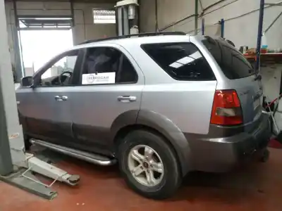 Recambio de automóvil de segunda mano de porton trasero para kia sorento 2.5 crdi active referencias oem iam 73700-3e102  