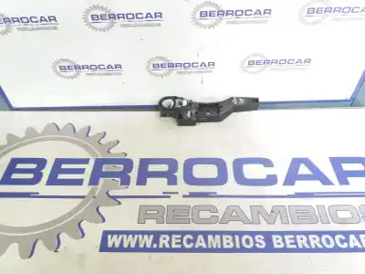 Second-hand car spare part EXTERIOR RIGHT FRONT DOOR HANDLE for RENAULT KANGOO  OEM IAM references 8200497590  