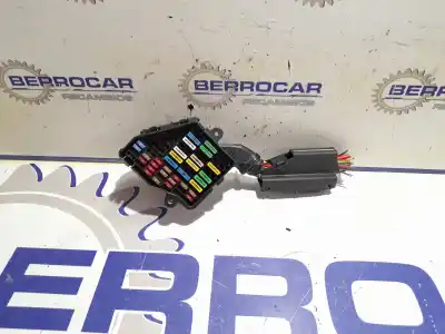 Pièce détachée automobile d'occasion boîtes à fusibles pour seat exeo berlina (3r2) 2.0 tdi références oem iam   