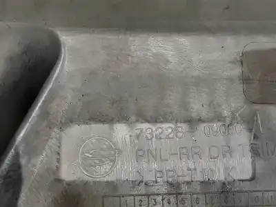 Pezzo di ricambio per auto di seconda mano rivestimento porta posteriore destro per ssangyong kyron 2.0 riferimenti oem iam 73228-09000  