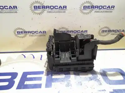 İkinci el araba yedek parçası röle/sigorta kutusu için volkswagen caddy ka/kb (2k) 1.9 tdi oem iam referansları 017181301  