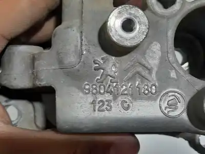 Second-hand car spare part engine support for peugeot expert combi 1.6 blue-hdi fap oem iam references 9804121180  