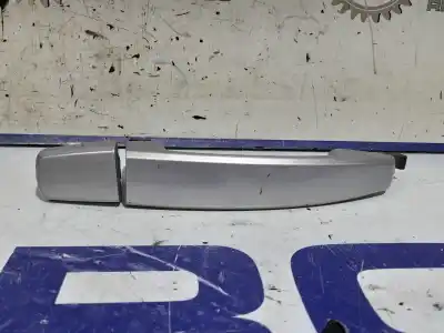 Peça sobressalente para automóvel em segunda mão puxador exterior traseiro direito por opel zafira b 1.6 16v cat referências oem iam 5138195