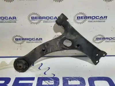 Second-hand car spare part front right lower suspension arm for toyota avensis sedán (_t25_) 2.2 d-4d (adt251_) oem iam references 5z14a  
