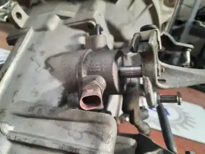 Автозапчасти б/у коробка передач за seat leon (1m1) 1.9 tdi ссылки oem iam 02j301103  