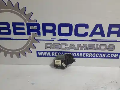 Tweedehands auto-onderdeel motor links voor ruit voor peugeot 307 (s1) 2.0 hdi cat oem iam-referenties 9634457580