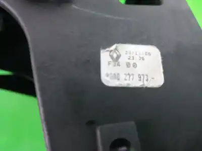 Автозапчасти б/у рычаг переключения передач за renault scenic ii 1.5 dci diesel ссылки oem iam 8200277973  
