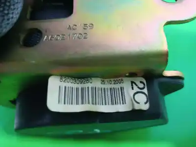Автозапчастина б/у центральний задній ремін безпеки для renault scenic ii 1.5 dci diesel посилання на oem iam 8200309280  