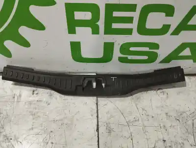 Peça sobressalente para automóvel em segunda mão molduras traseiras por ford focus lim. (cb8) 1.6 tdci cat referências oem iam bm51n40352a